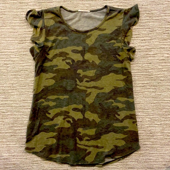 Tops - Small Camo blouse
